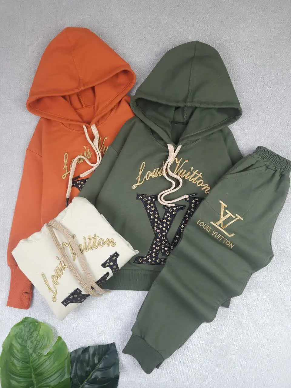 هودی شلوار اسپرت LV
