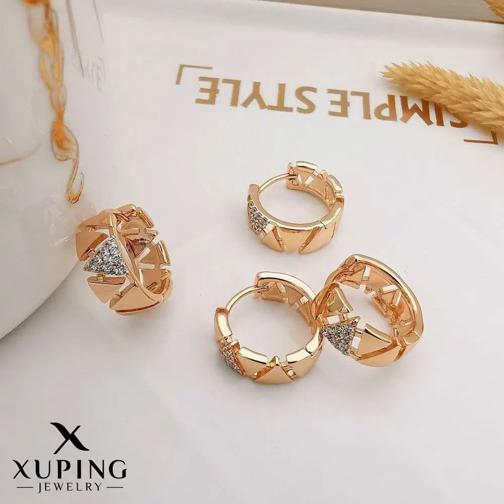 ⚜ گوشواره حلقه ای نگین دار...