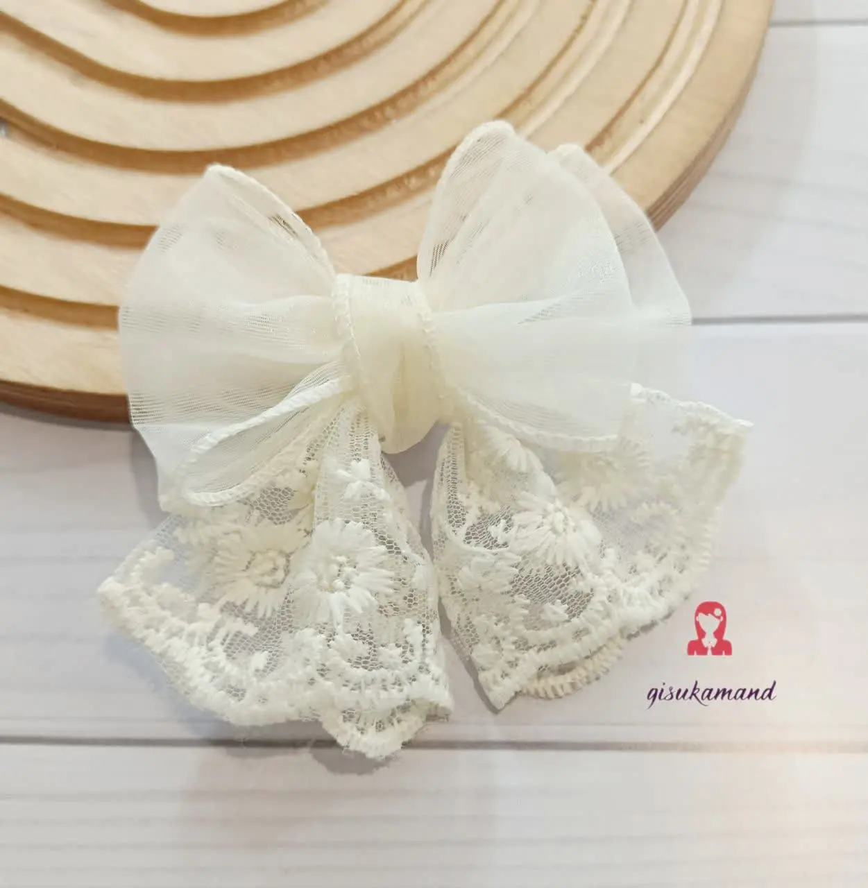 گلسر پاپیون حریر دنباله گیپور🥰