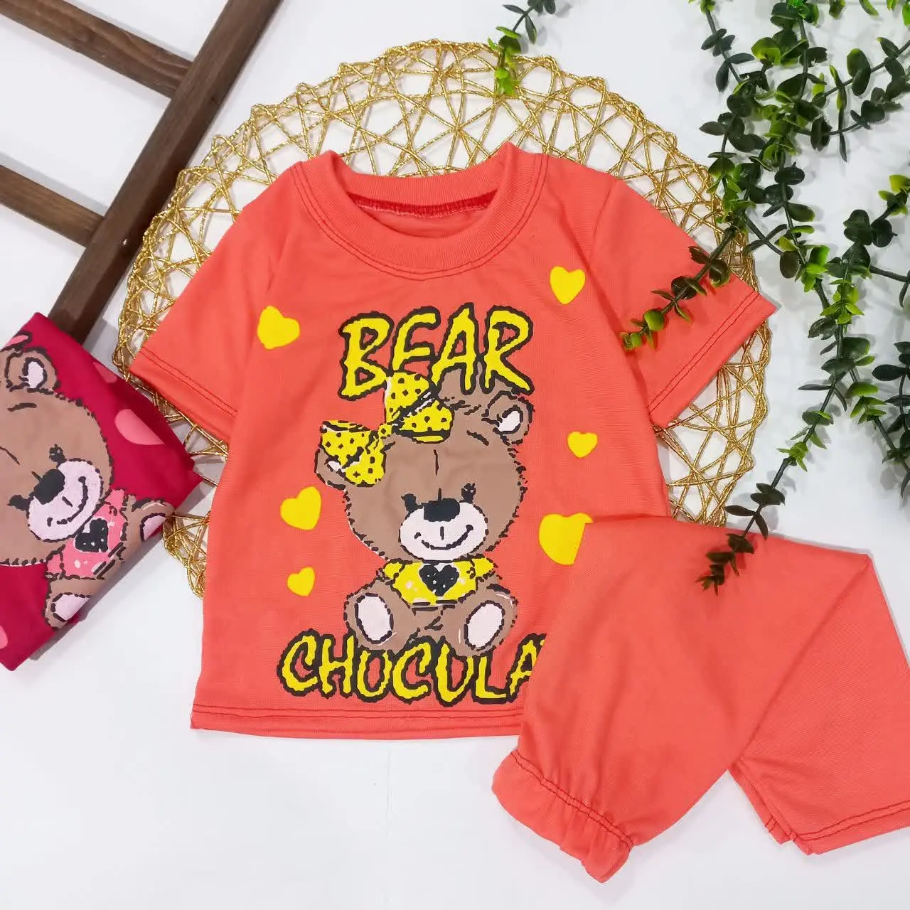 فقط شما طرح روی لباس رو ببینید😍
