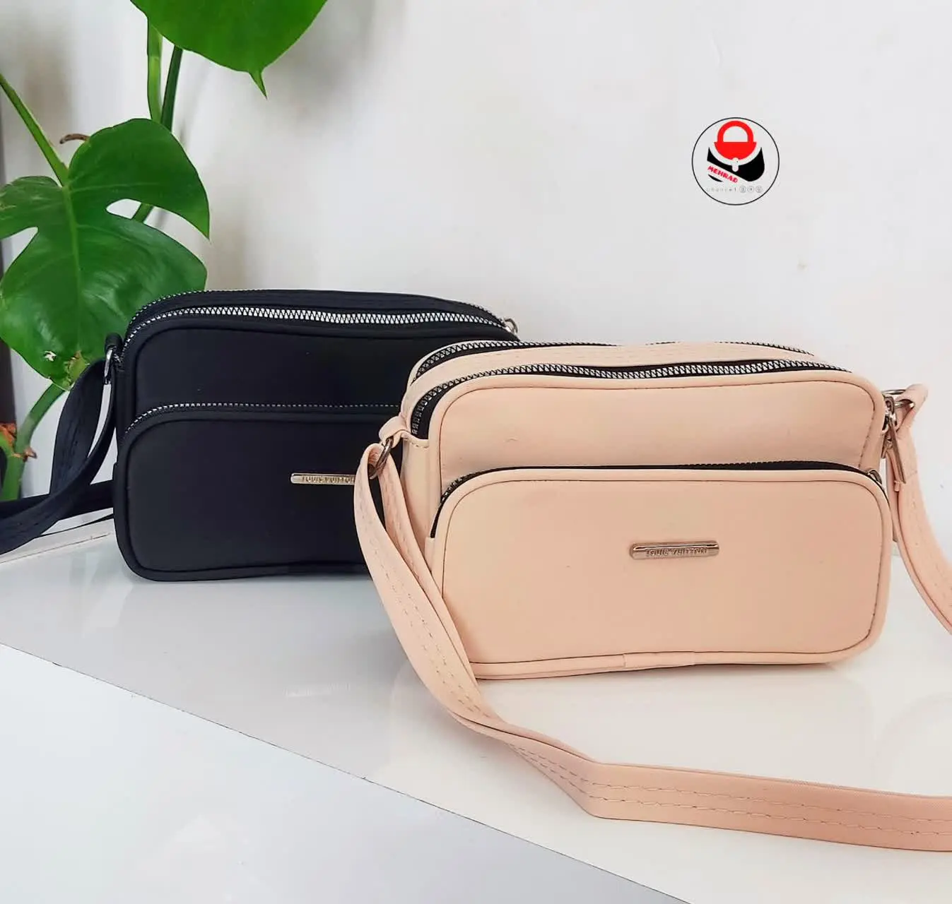 کیف دوشی پاسپورتی زیبا🥰
