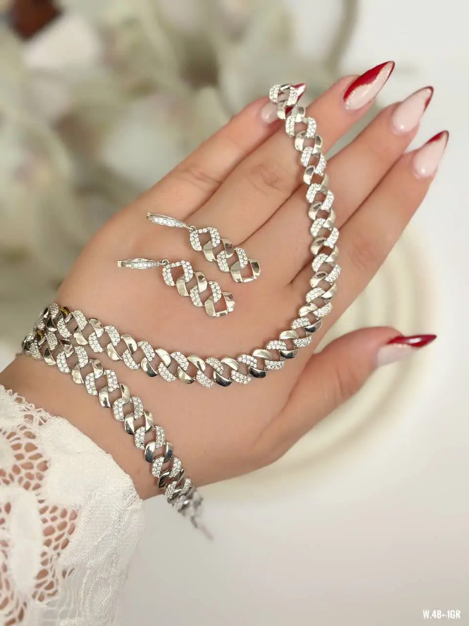 کپی از ویترین طلافروشیا