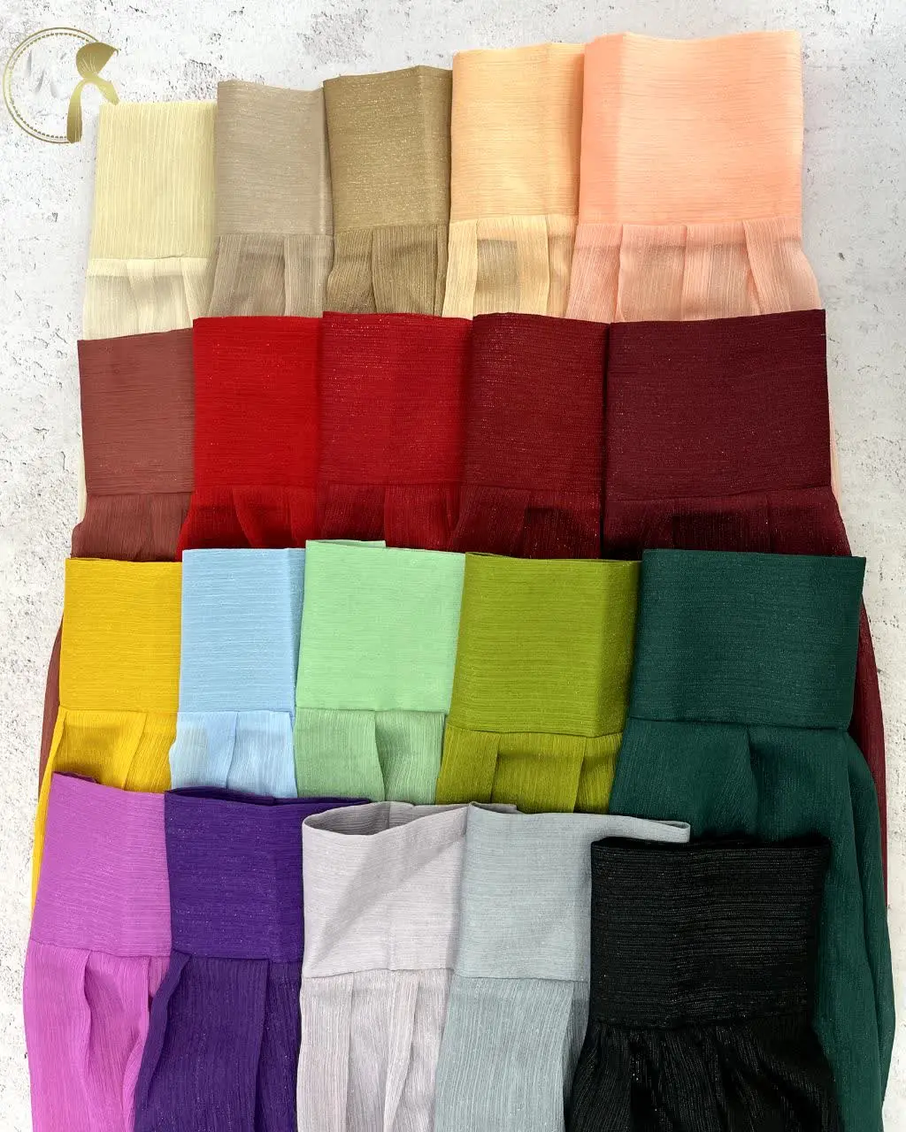 ساقدست شومیزی مچ ساده دو دکمه👌
