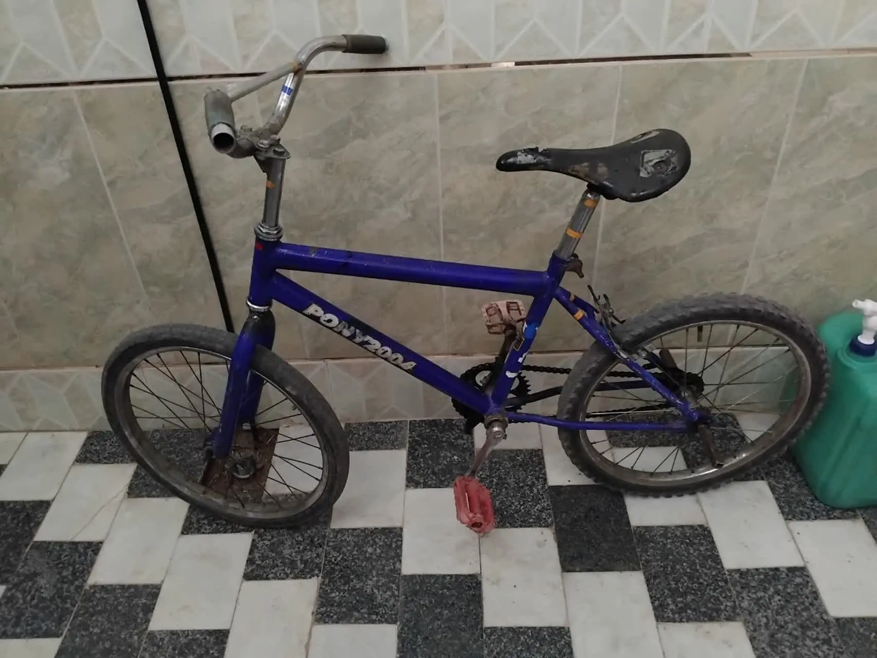 دوچرخه سایز ۲۰، ترمزش فقط خرابه 
