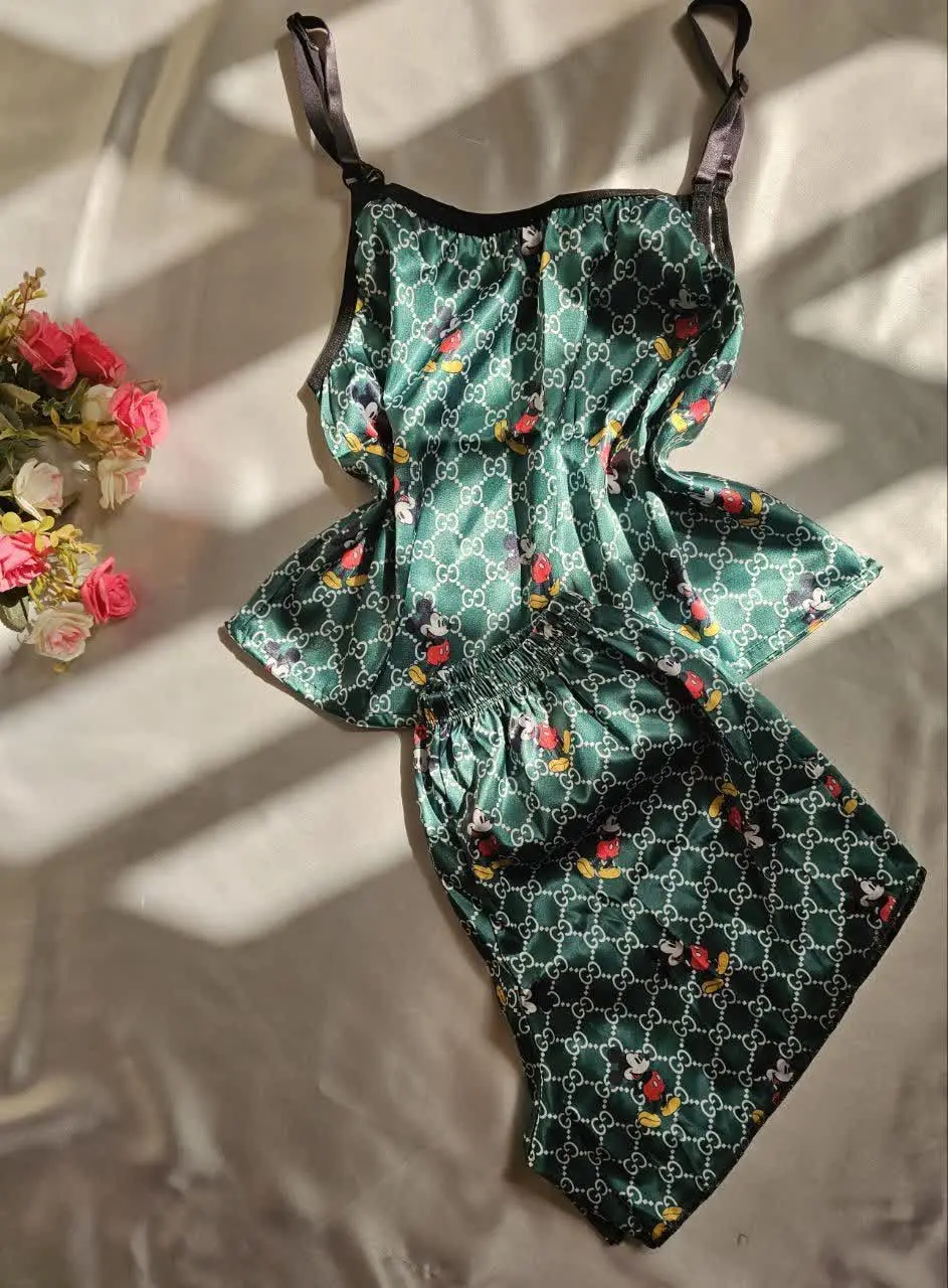 تاپ شورت ساتن سبز یشمی ❤️
