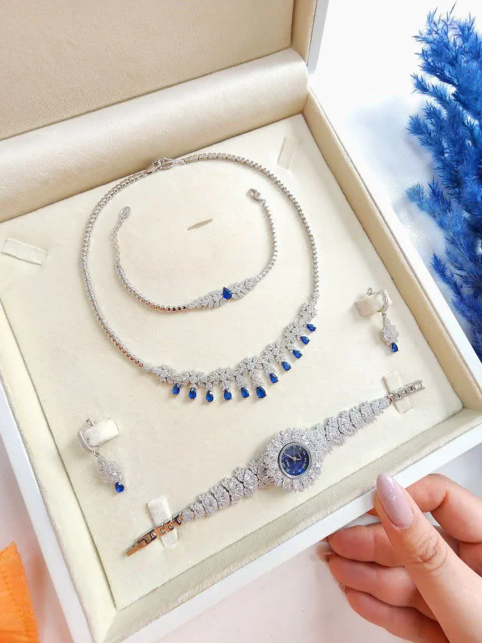 نیم ست سرویس ساعت نقره 😍
