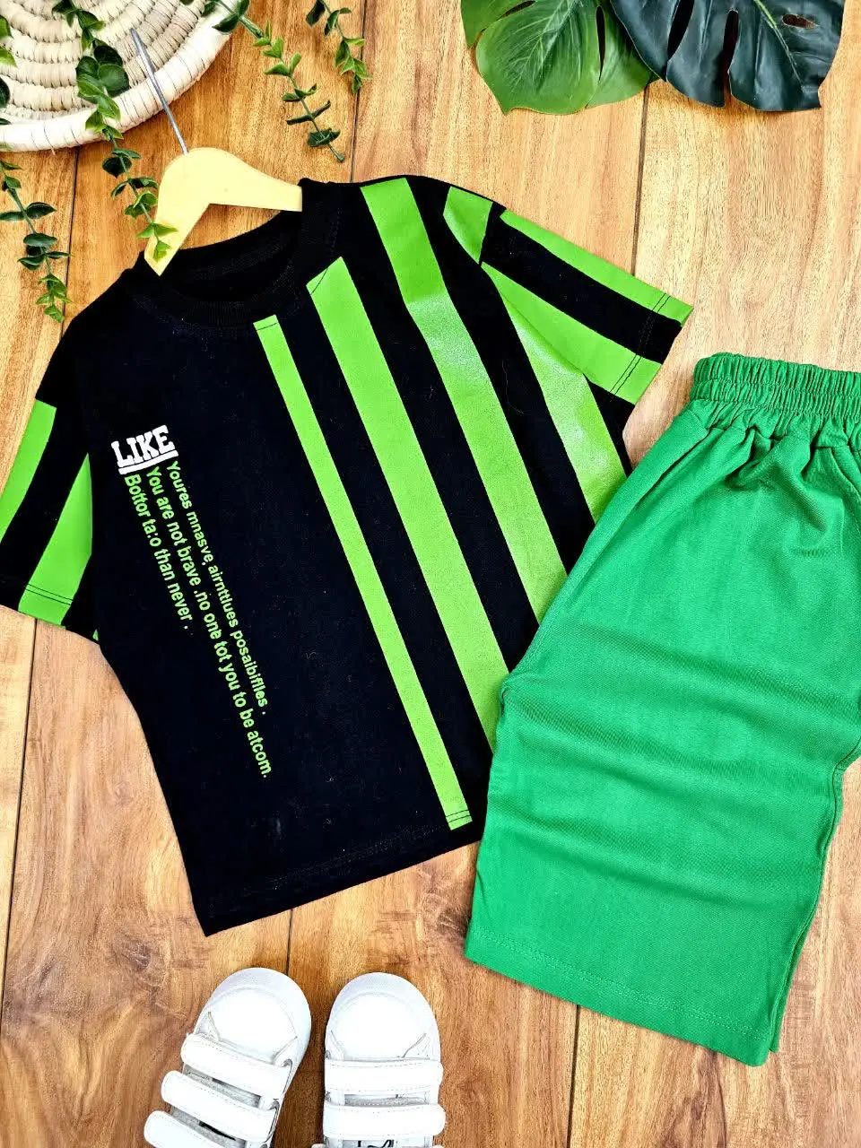 تیشرت و شلوارک پسرانه خط دار
