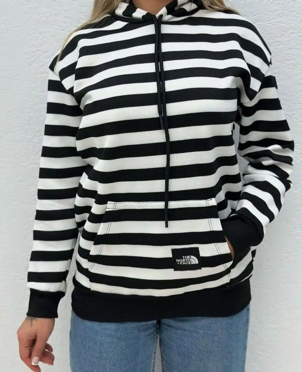 دنبال یه هودی گرم و شیک می...