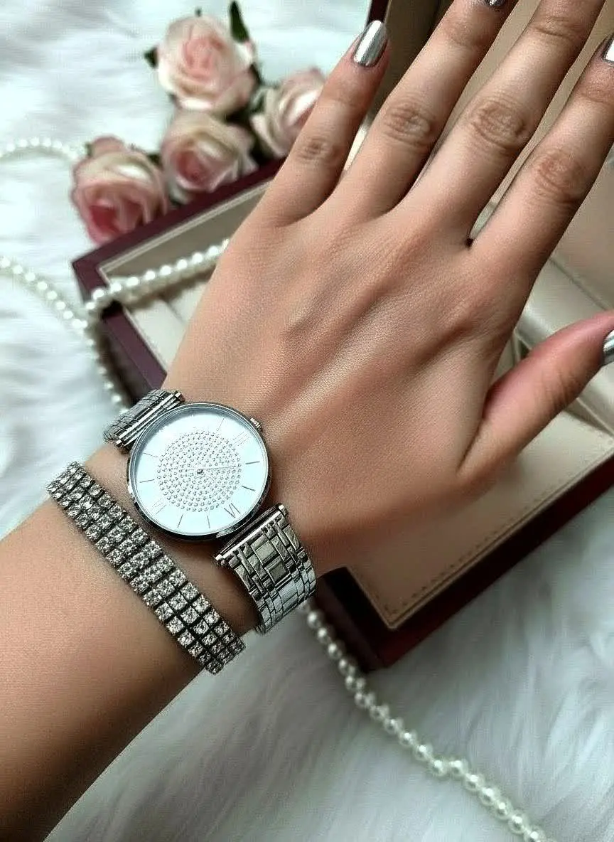 دستبند کشی نگین دار رنگ نقر...