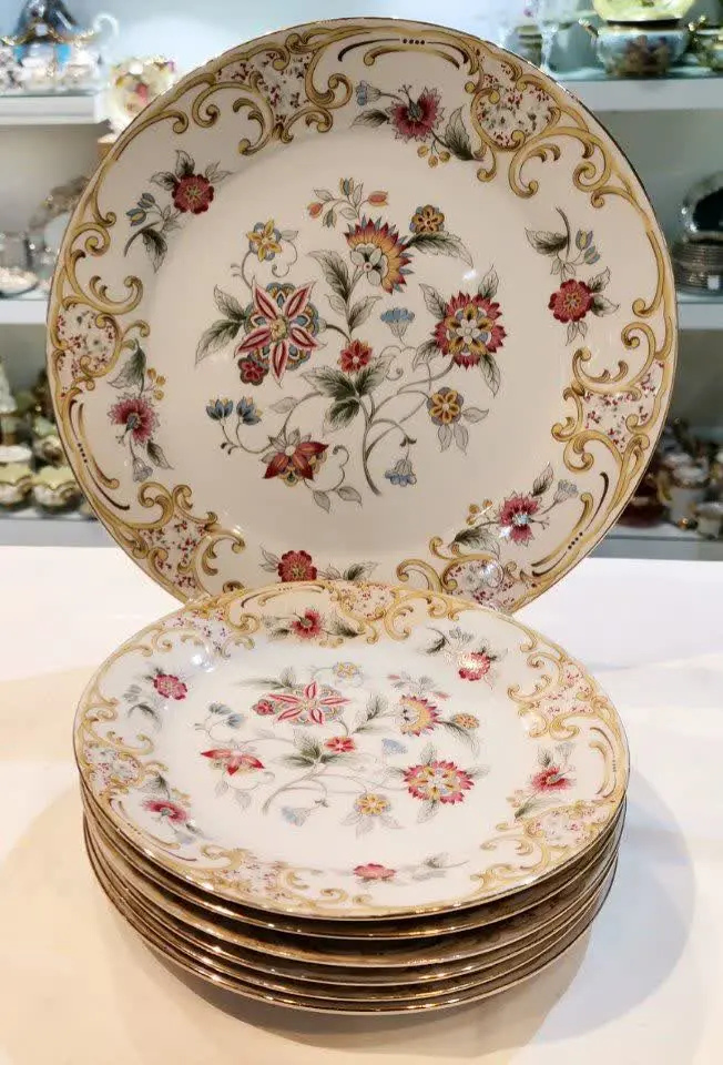 کیک خوری سفید 
