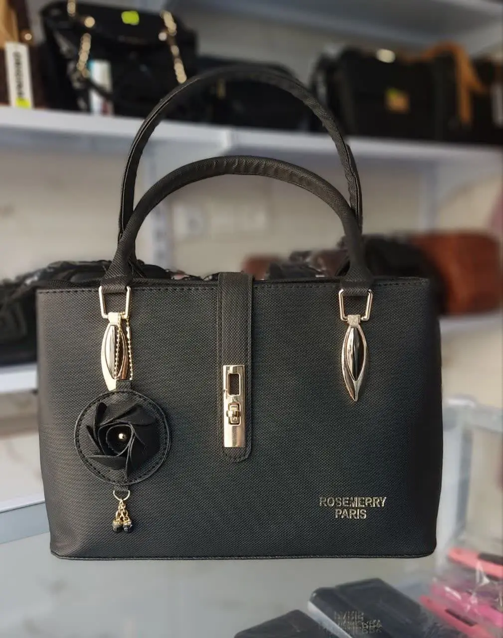 🔺️🟣 کیف پرفروش که چند سری شارژ شده😍🥰
