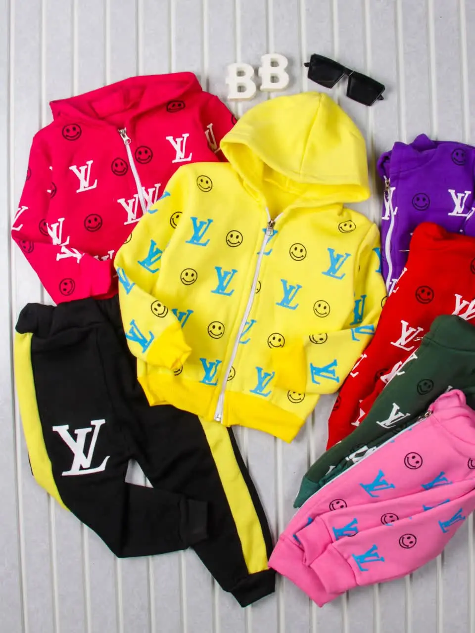 💢سویشرت شلوار استیکر LV💢