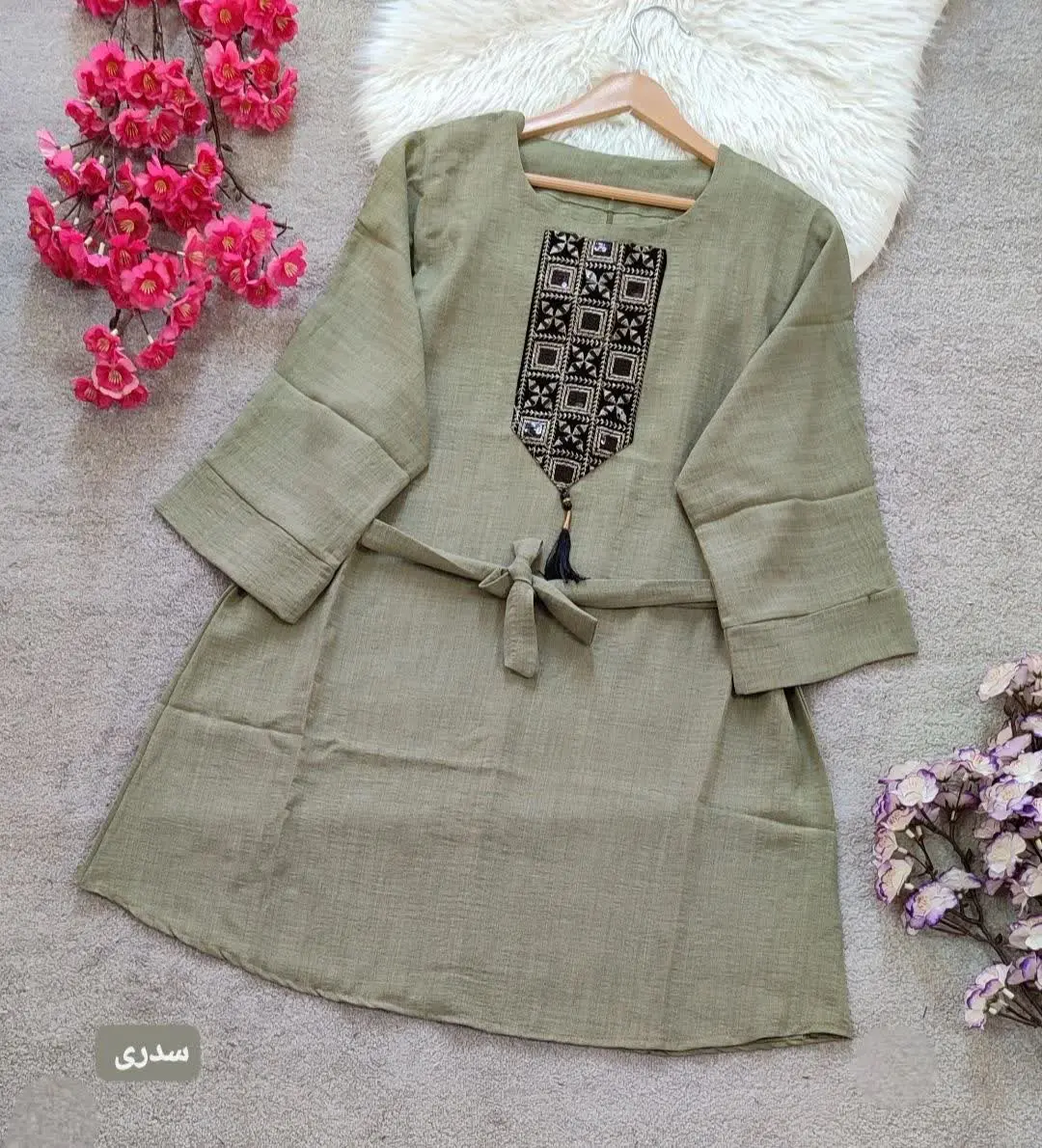 نام: #تونیک کتیبه 
