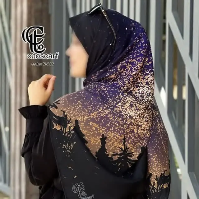 یه طرح ویژه با نقش و نگار کهکشان 
