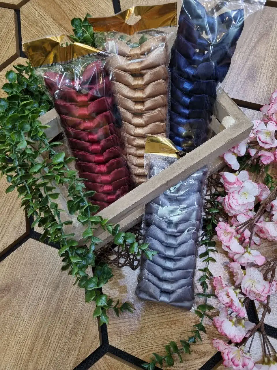 🇮🇷🧥🧶👗👚👔🎽👕👖💎
