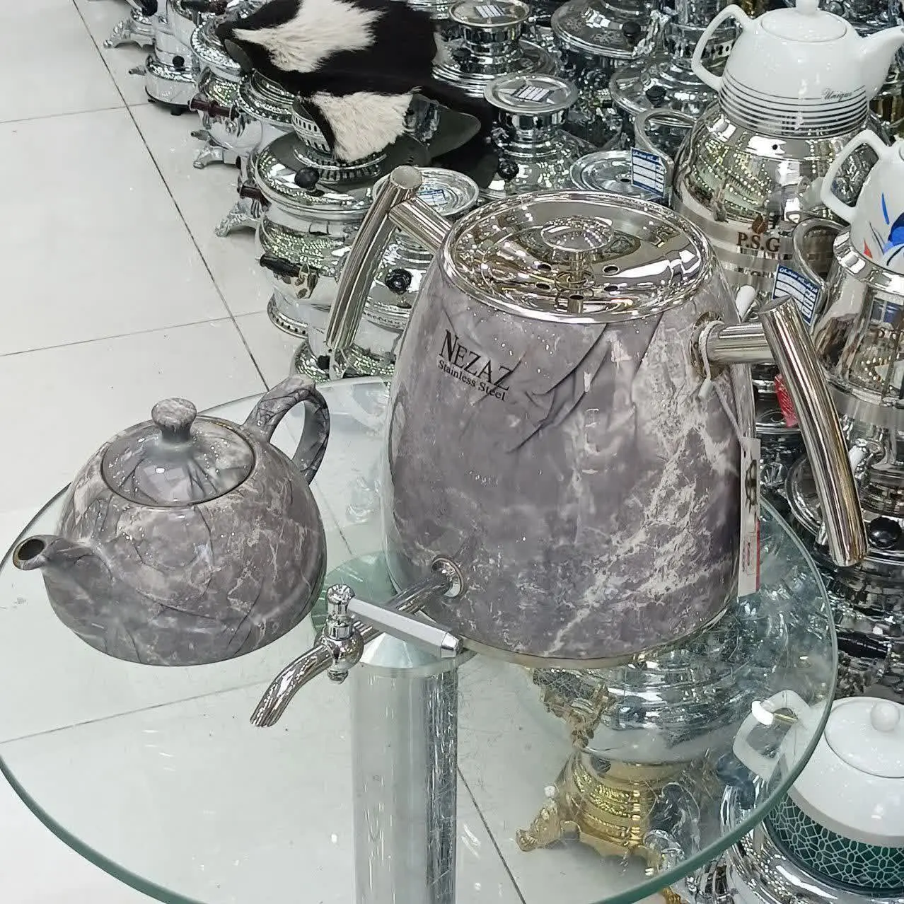 این شما و این هم جدید‌ترین مدل کتری قوری😍🤤
