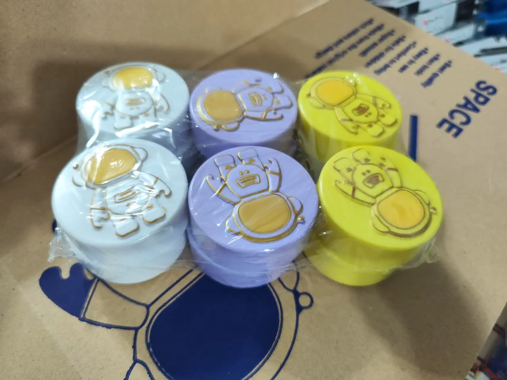 لیوان تاشو فضا نورد
