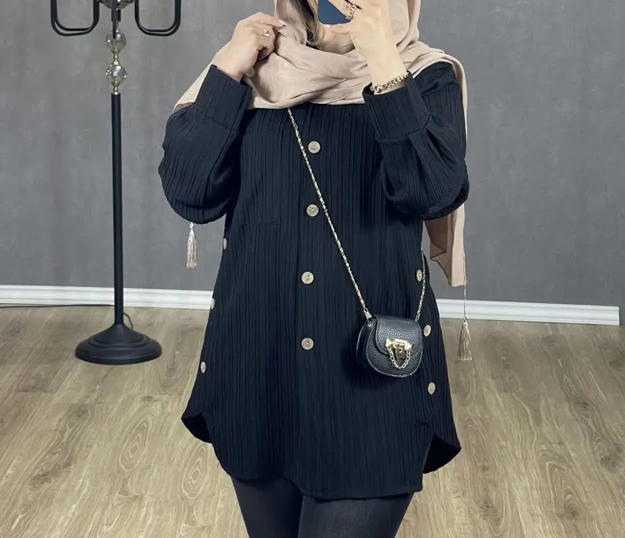 بغل دکمه وپشت دکمه