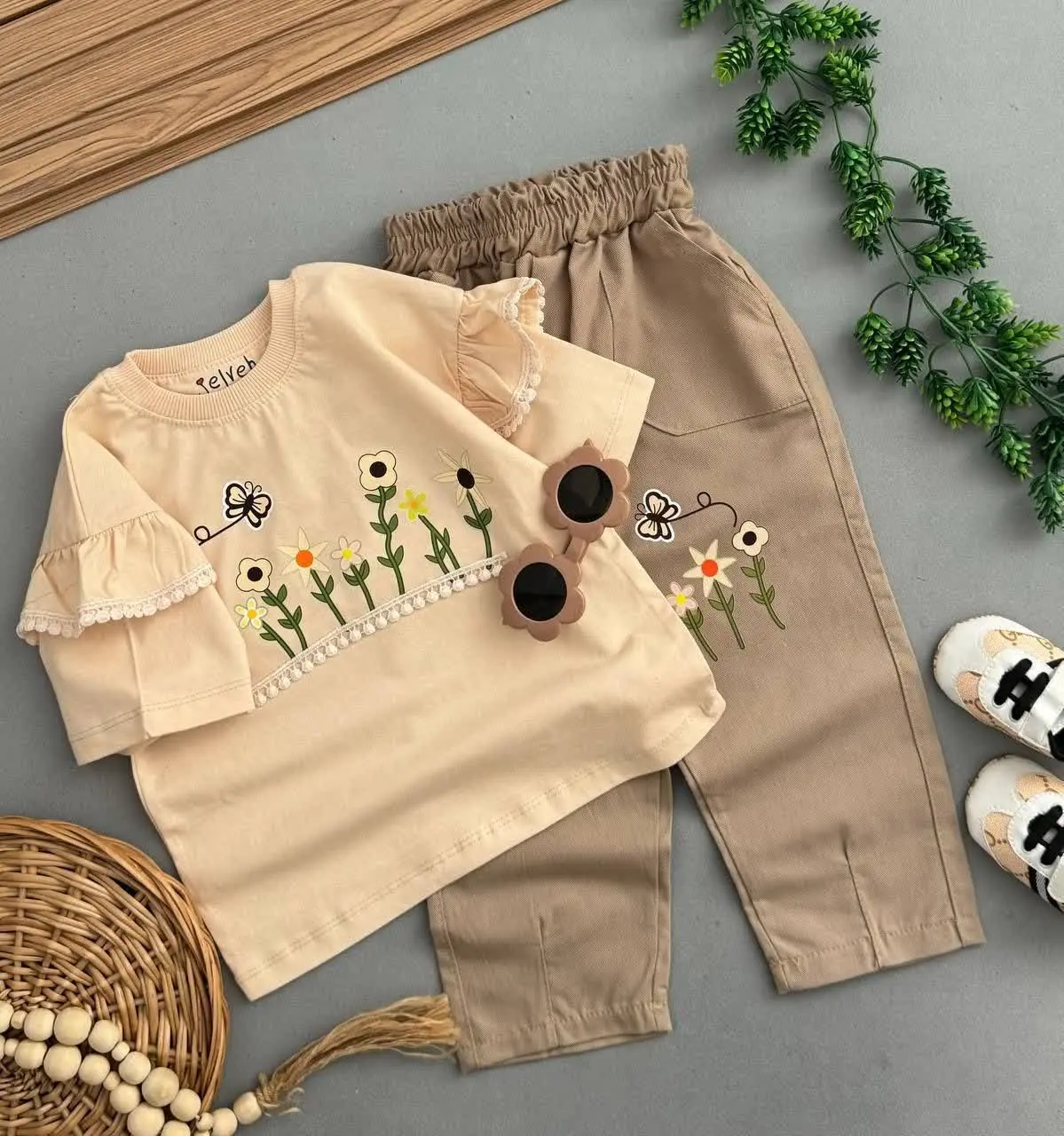 👧 تیشرت شلوار طرح گل