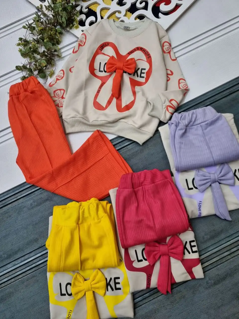 🇮🇷🧥🧶👗👚👔🎽👕👖💎
