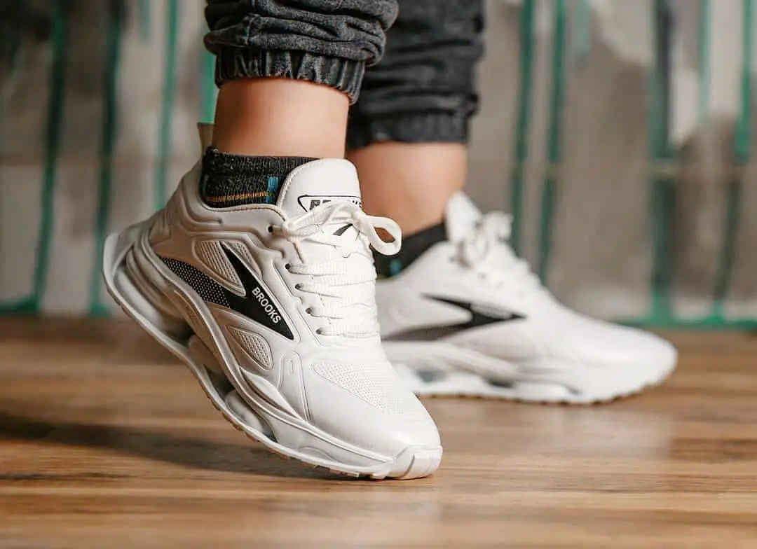 👟نام: بروکس بچگانه
