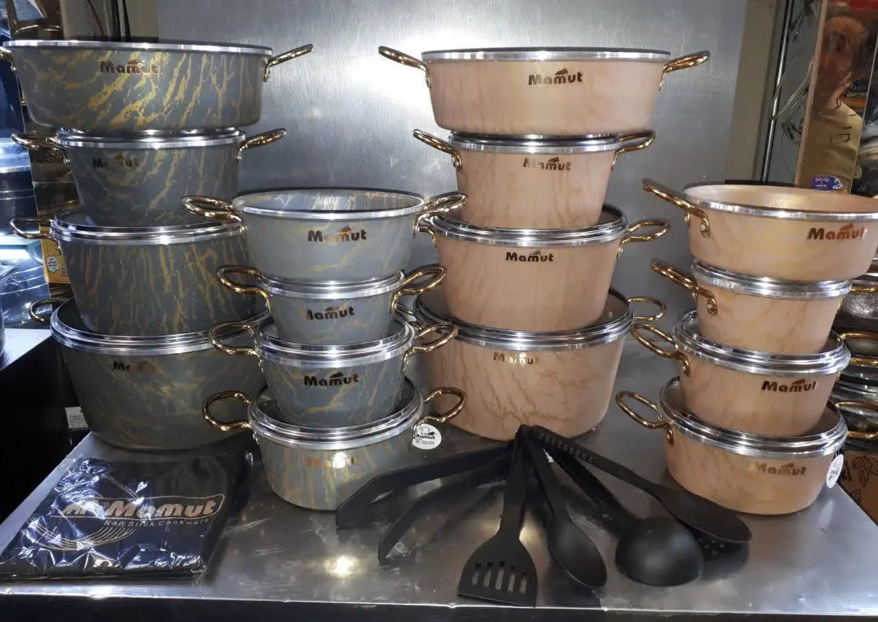 رنگ زیبا و جدید طوسییییی و رنگ جدید بژ طلاییییی
