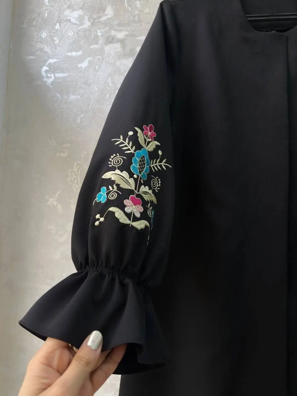 👚نام: مانتو گلدوزی عیدانه
