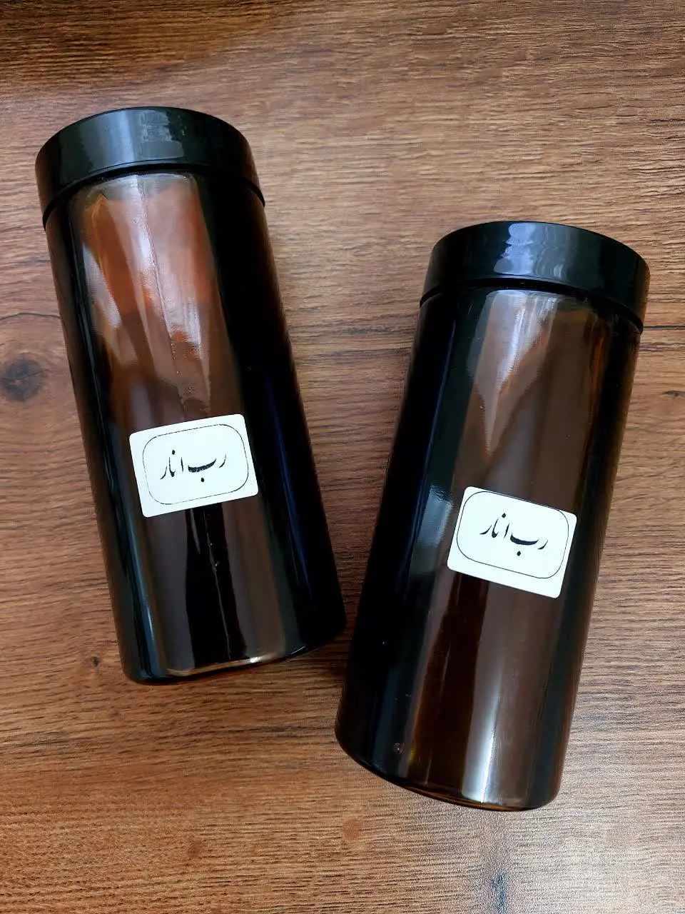 (۹۵۰ گرم با ظرف، خالص ۹۰۰ گرم)