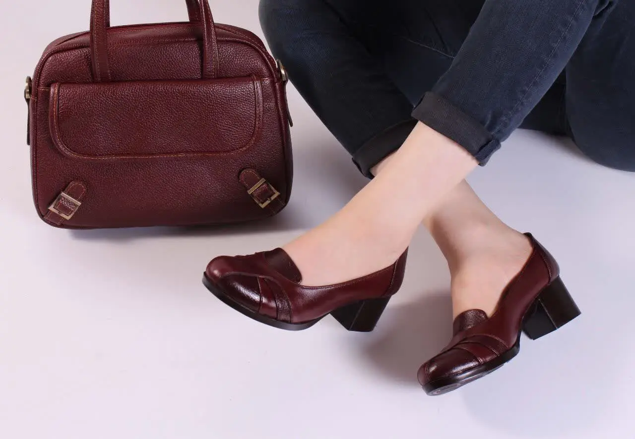 کفش تمام چرم طرح نیلوفر حراج شد 
