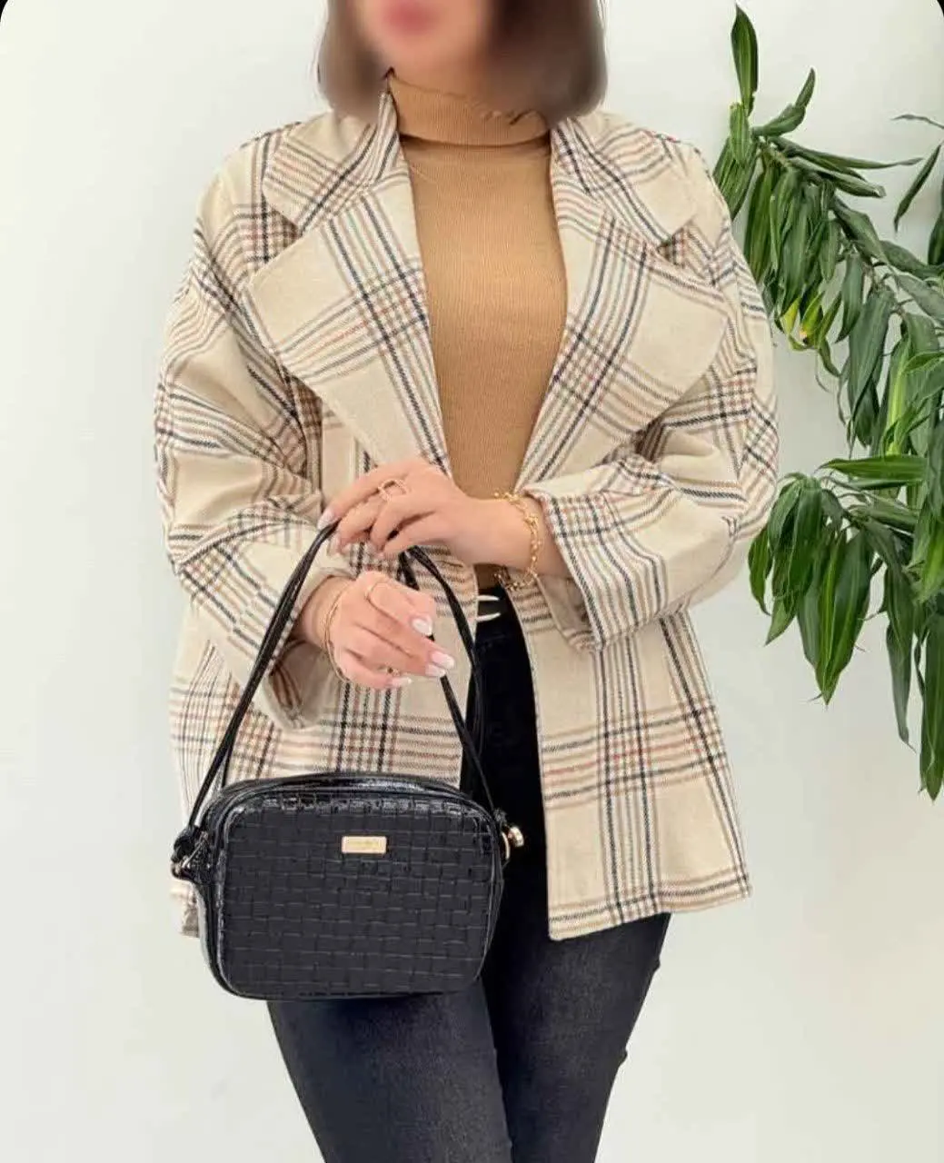 🛍️نام محصول: پالتو کتی فروغ 
