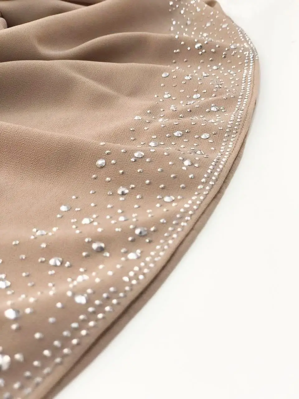 روسری نگین دار
