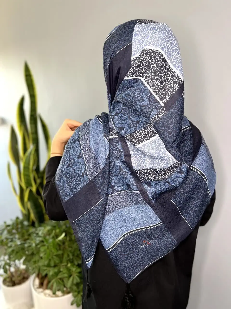 روسری گل گلی سنتی منگوله دار🫐
