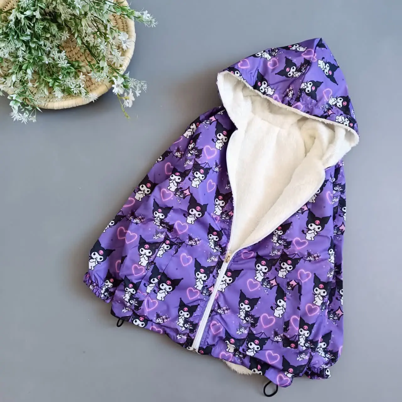 بدلیل شرایط نور ممکنه یه پر...