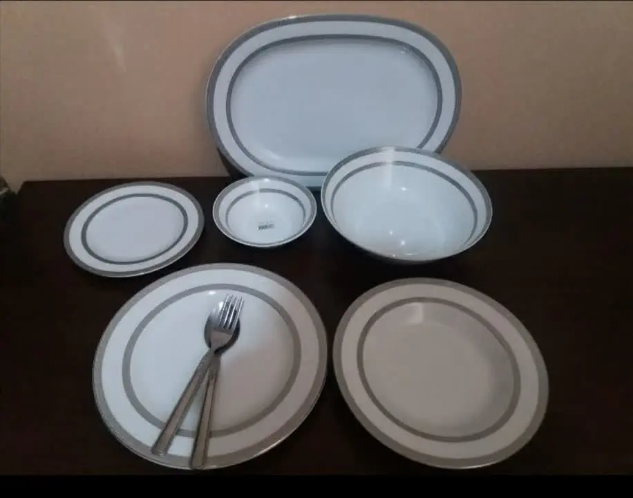 سرویس ۱۲نفره چینی مقصود نو بدون کارتن
