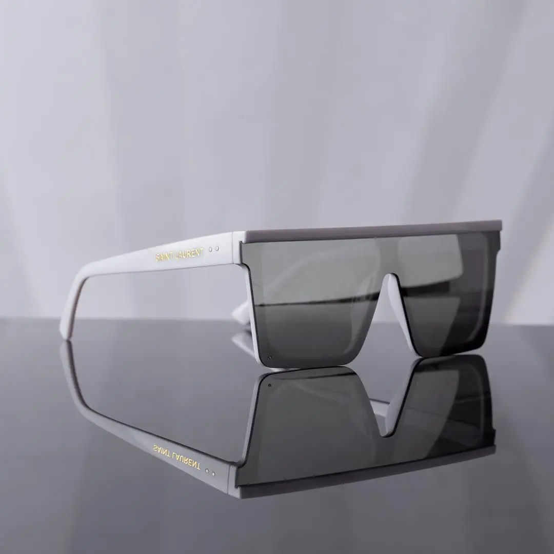 عینک دودی AKA مدل ۳۱۲۲ 
