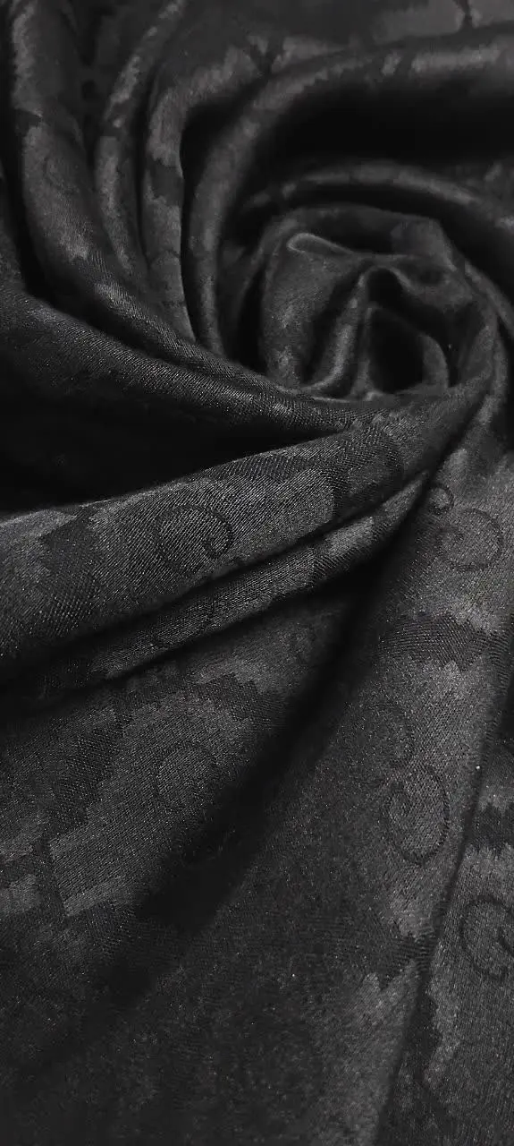 روسری مشکی کار پاییزه، قواره ۱۲۰ 
