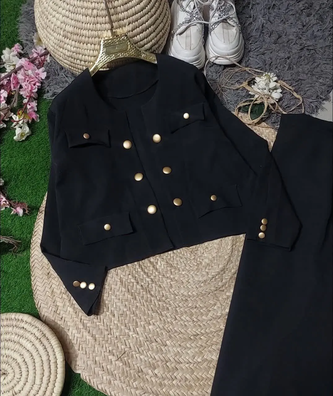 کت ودامن نیلسوان