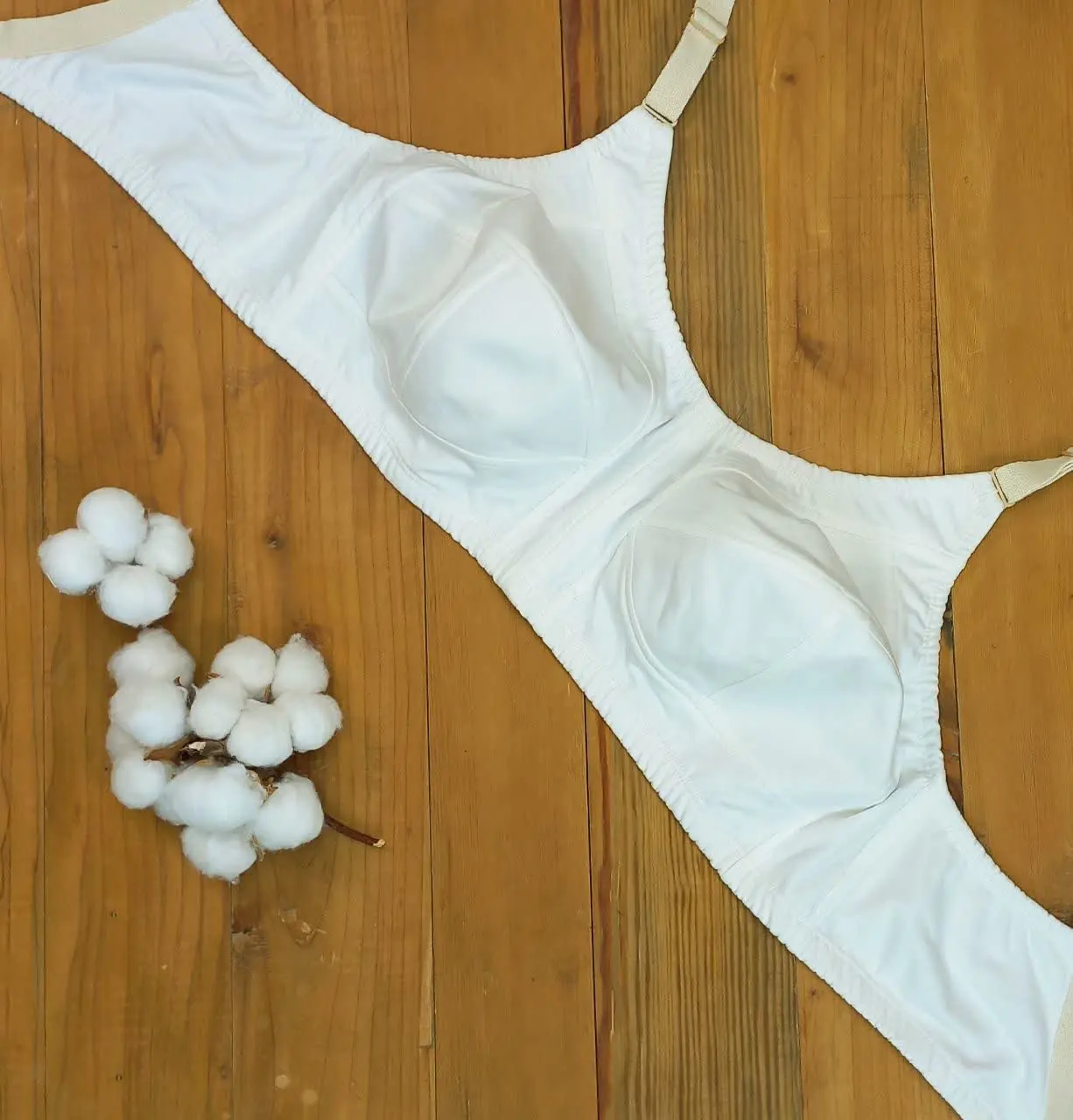 سوتین کاپ بزرگ
