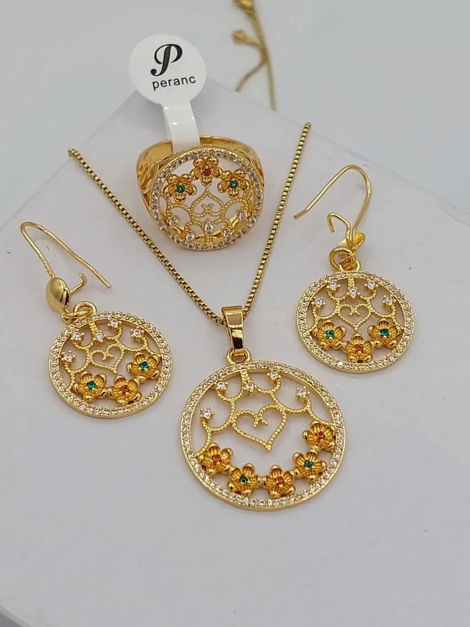 #نیمست نگیندار با زنجیر دلخواه
