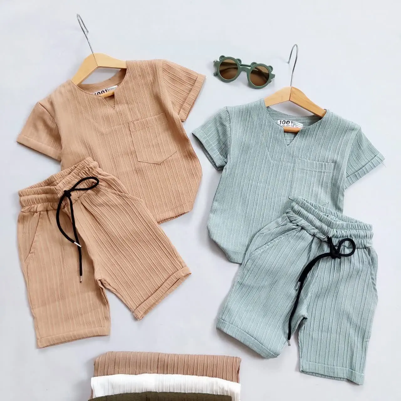 تیشرت شلوارک یقه کوبایی کریشه
