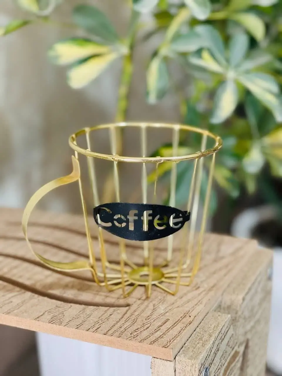 ⭕️استند فلزی کافی رنگ طلایی
