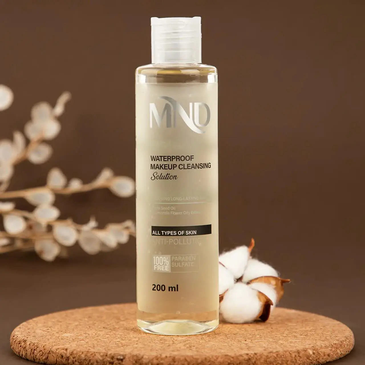 محلول پاک کننده آرایش ضدآب مناسب انواع پوست ام ان دی ۲۰۰ میلی‌لیتر
