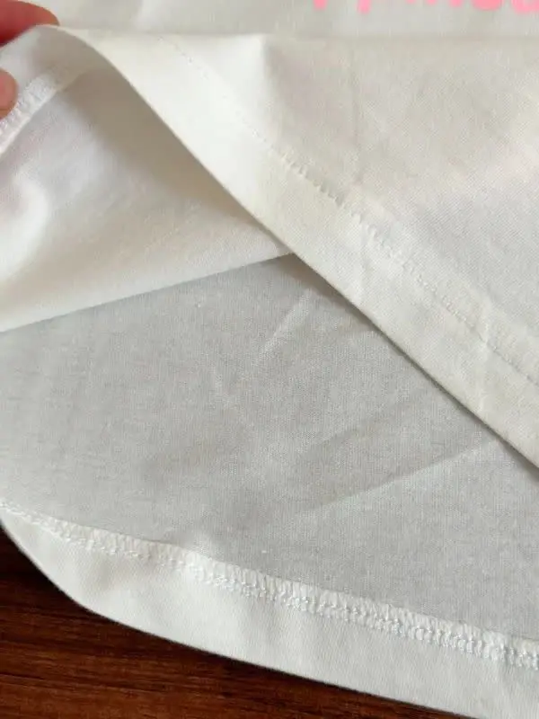 جنس تیشرت نخ پنبه و جنس شلوارک کتان پنبه باکیفیت عالی
