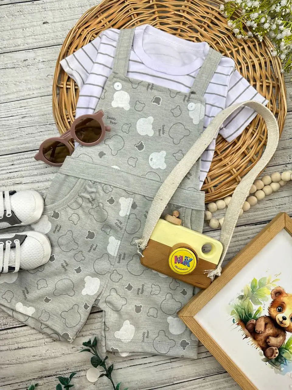 رامپر دوتکه پیشبندی طرح خرس و سایه نوزادی و کودک کد ۱۸۰۳۴ 
