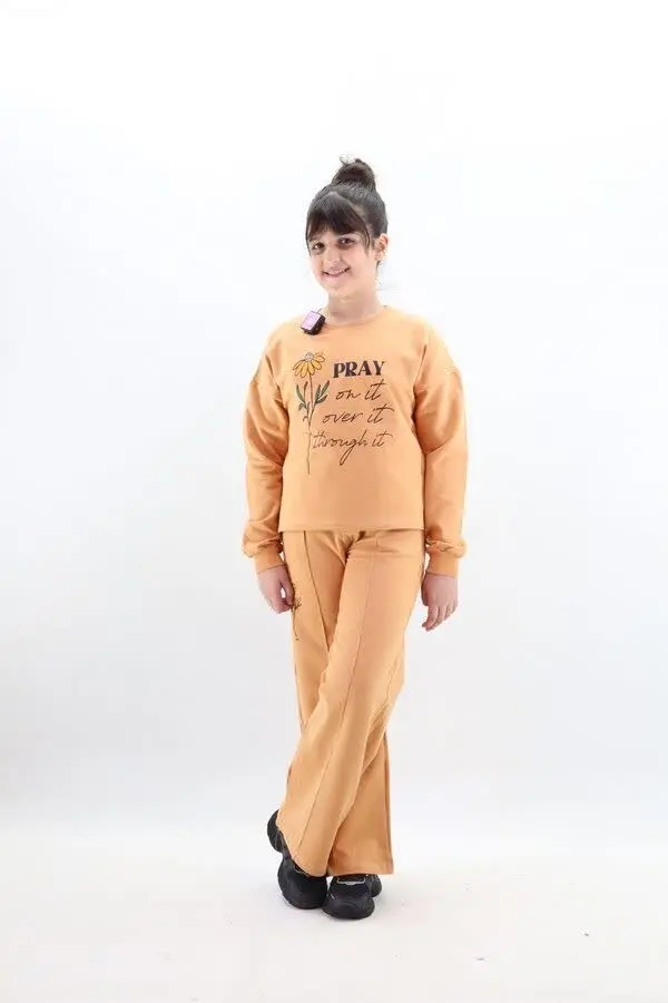 رنگبندی: قهوه ای، آجری، کرم...