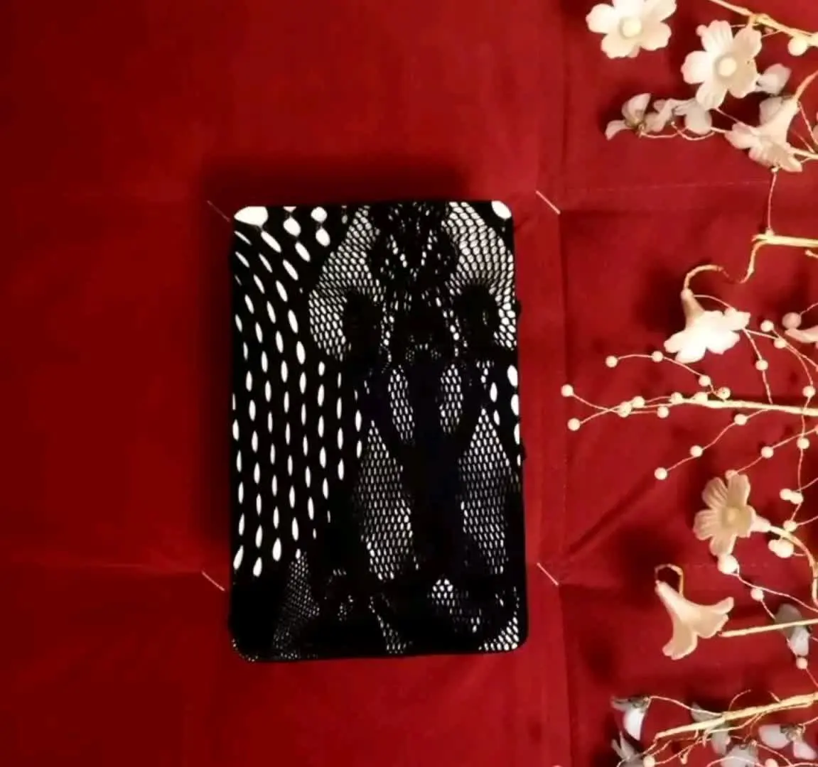 اگه میخوای یه شب عاشقانه‌ی بینظیر داشته باشی این بادی رو از دست نده✨😉❤️‍🔥
