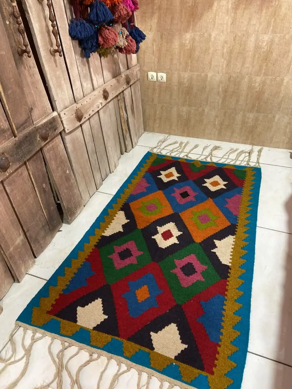 ⚜یه گلیم خوش نقش و نگار
