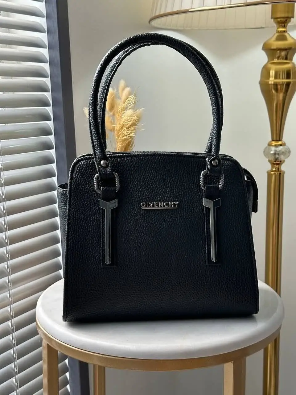 ببین چه جیگری رو برات آوردم 😍
