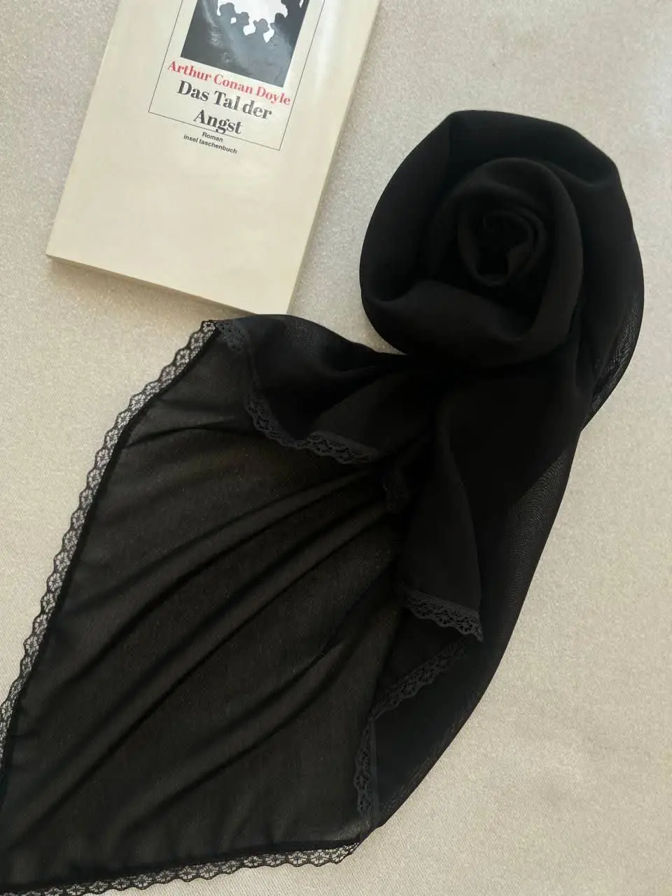 روسری کرپ شیفون دانتل 
