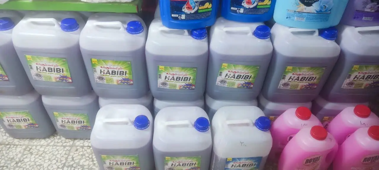 مایه ماشینی ده لیتری برای لباس‌های رنگی و مشکی با رایحه بوی عالی رسید
